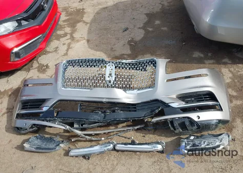 2020 Lincoln Navigator Reserve z USA, uszkodzony, nr VIN 5LMJJ2LT6LEL19731